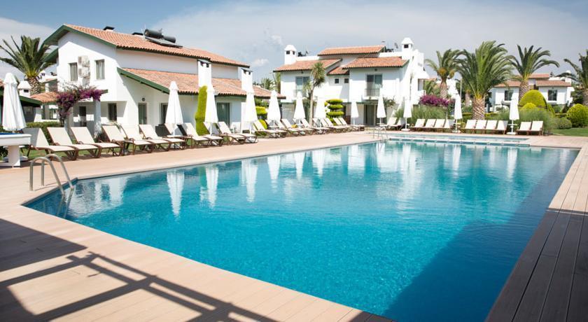 Villasaray Hotel & Villa Cesme Exterior photo